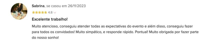 Anfitrão satisfeito com o trabalho do caricaturista André Valvassori em evento em São Paulo